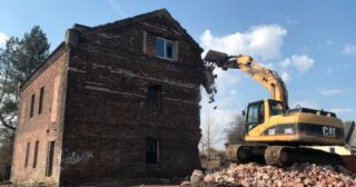 Демонтаж кирпичного дома Осинники, цена от 2955 руб.