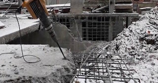 Демонтаж монолитного перекрытия в Осинниках - Профессиональная разборка от 830 руб.