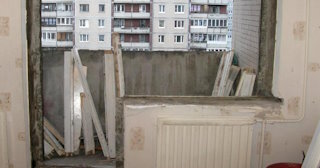 Демонтаж подоконного блока в Осинниках – услуги по доступным ценам от 1555 рублей