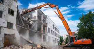 Промышленный демонтаж зданий Осинники, цена от 2955 руб.