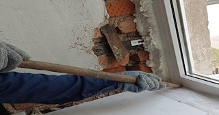 Демонтаж оконных откосов по выгодной цене от 519 руб. в Осинниках - Сварной-Снн